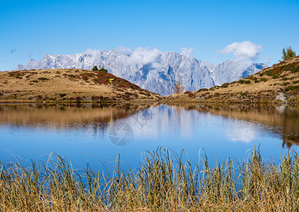 阿尔卑斯霍科尼格AlpsHochkonigrocky山群远处的视野图片