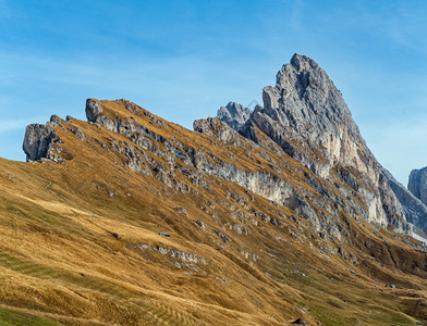 阿尔卑斯山景著名的意大利多洛米特斯塞达岩石萨斯里加苏蒂罗尔意大利美丽的旅游季节和自然美景概念场图片