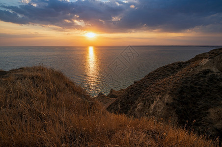 史坦尼斯拉夫粘土山脉和峡谷的日落景象位于乌克兰黑海附近Dnipro河湾KhersonGrandCanyon图片