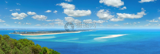 葡萄牙Setubal自然公园Arrabida夏季海岸景观多针缝合高分辨率全景图片