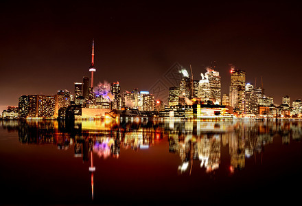 加拿大安略省多伦夜射天线图片