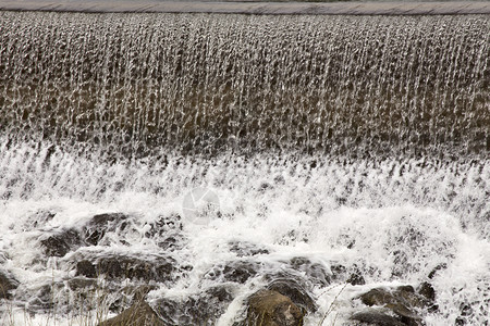 泉水河的伊达霍瀑布图片