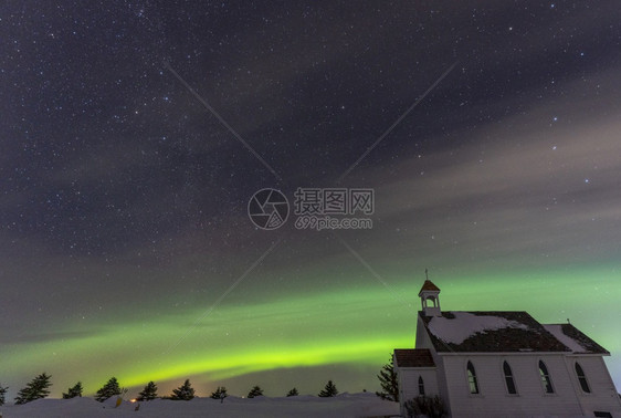 AuroraBorealis萨斯喀彻温夜摄影教堂图片