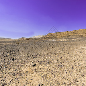 以色列内盖夫沙漠的落基山中东令人发指的景象和质图片