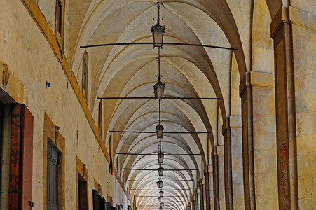 意大利中世纪城市建筑金库天花板图片