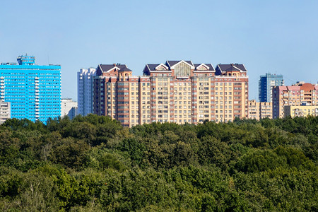 9月日莫斯科市阳光明媚的天图片