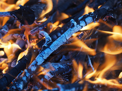 火狱中的和柴图片素材