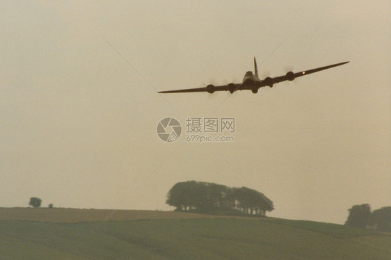 B17飞行堡垒王国轰炸机warplanewarbirdB17飞行团结的图片