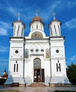 白色教会建筑图片