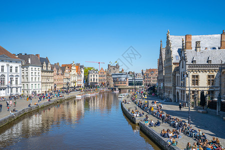 比利时的城市根特城市运河风光图片