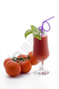 来杯番茄汁加辣椒和番茄植物果汁束图片