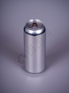 灰色的啤酒覆盖铝罐灰色背景的饮料图片