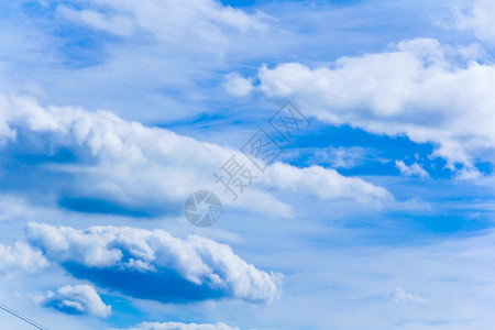 夏季蓝色天空和白云的照片天篷夏空景观图片