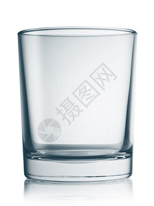 马克杯白色背景上圆底隔着玻璃杯的罐透明图片