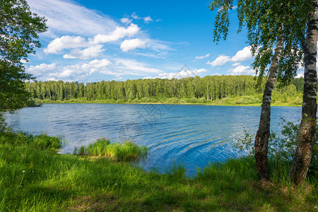 小河边图片_小河边素材_小河边高清图片_摄图网图片下载