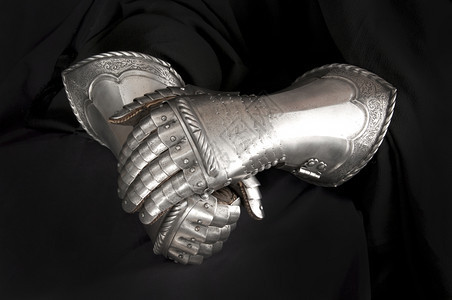 手套复古的中世纪保护手骑士E元素防护盔甲侠义背景图片