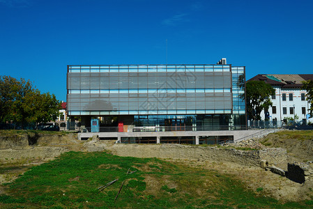 奔驰博物馆德贝塔DrobetaTurnuSeverin市罗马尼亚铁门地区博物馆入口塞维林现代的背景