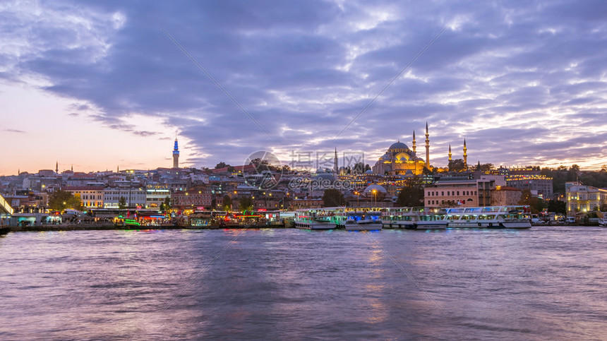 土耳其伊斯坦布尔市堡港风光图片