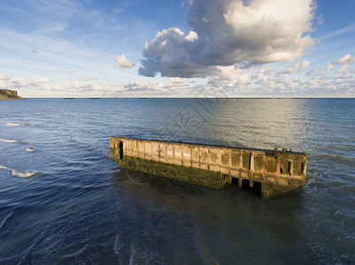 自然水世界法国诺曼底Arromancheslesbains人工港图片