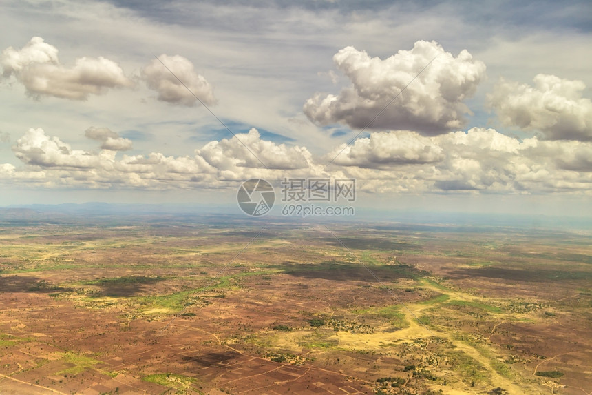 地形绿色天空利隆威市郊附近的马拉维地貌景观的空中象图图片