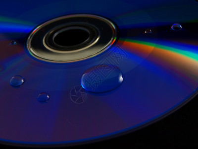 音乐数字色彩多的磁盘向黑暗背景隔离色的盘子图片