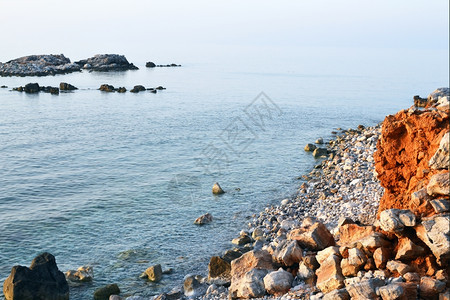 海岸线上的景观山图片