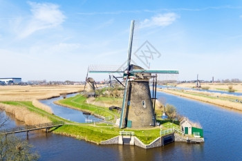 磨农村水荷兰Kinderdijk传统风力车图片