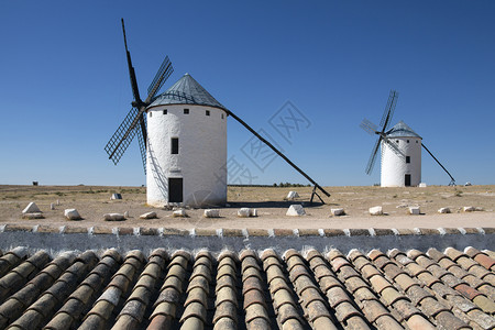 天空坎波地标西班牙中部LaMancha地区CampodeCriptana的风车图片