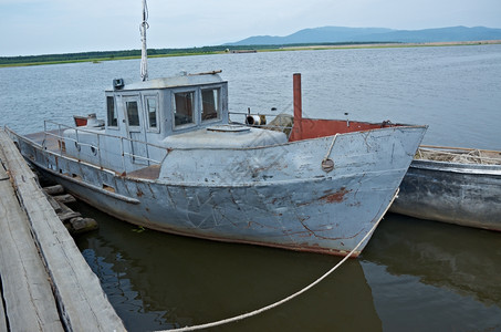在BaikalxAxA的停泊和码头渔船布里亚特海岸旅行图片