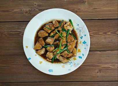 画人洋葱蒙古鸡肉美国风格的中鸡肉炒饭制作方法由蒙古传统烹饪方式抽调以中餐煮熟方法制成图片