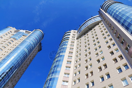 现代的俄罗斯蓝色天空摩大楼的图像风景建造图片