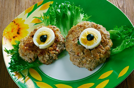 橄榄肉煮熟的恐怖眼球万圣节派对开胃菜图片