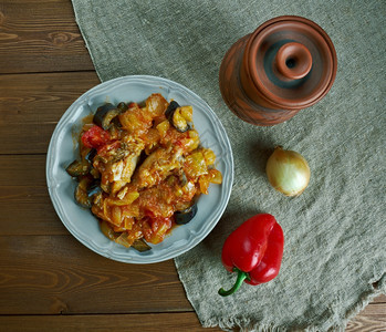 与鸡混合蔬菜和肉的混合蔬菜美食晚餐茄子图片