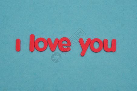 情人节信息字母蓝背景的红信里我爱你图片