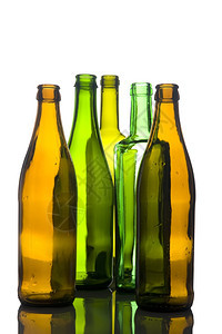 白色玻璃瓶关闭喝绿色葡萄酒图片