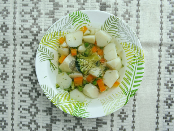 胡萝卜做的浓汤和菜图片