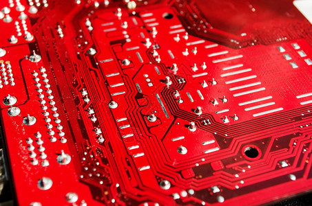 红色印刷电路板技术图片