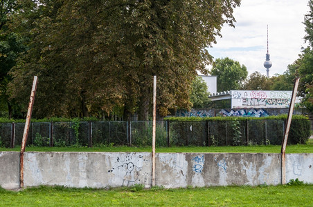 Bernauer街柏林墙纪念碑的区部分贝尔瑙传统的柏林人图片