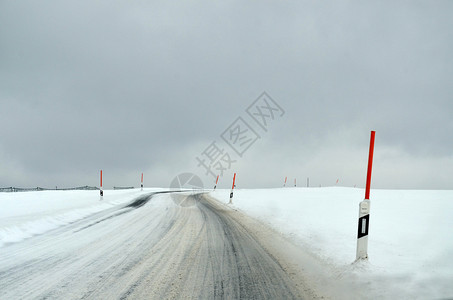冬天德国季公路钙钛矿图片