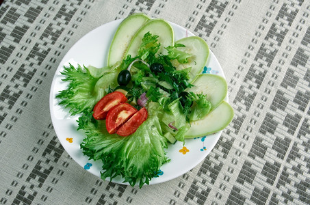 夏南瓜番茄KabakSalatas地中海沙拉配西葫芦蔬菜图片