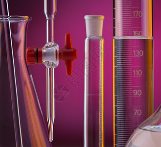 教育化学实验室玻璃器件图片