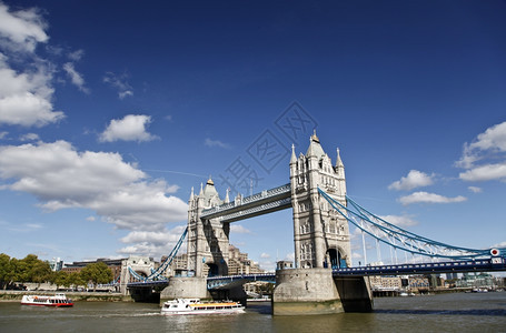泰晤士河塔桥蓝色的历史图片