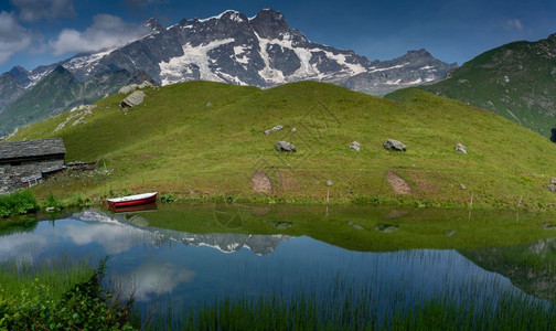 美丽的山川地貌图片