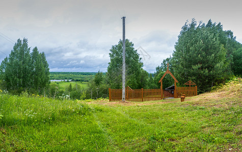 在俄罗斯科托马州Sharinsky区Rozdestvenskoe村附近的Vetluga镇的Abbot位于可文巴纳斯森林可敬维鲁加图片