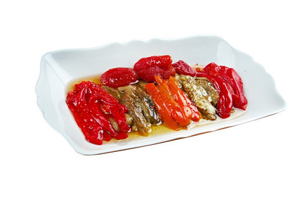 烟传统的西班牙语Escalivada传统加泰罗尼亚菜熏烤煎茄子和配橄榄油的胡椒图片