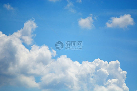 阮詹夏天k蓝云彩自然抽象背景的蓝色天空气候图片