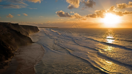 从葡萄牙ValeFigueiras海滩美丽日落的空中一种谷海浪图片