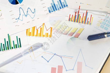 投资彩色图表营销研究和商业年度报告以及商业年度报告的背景商业概念金融的预算图片