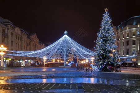 建筑学罗马尼亚圣诞装饰品夜幕场景晚间现城市的图片