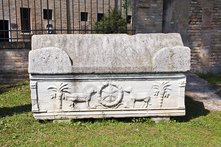 地标意大利拉文纳SanVitale院落Basilica的Sarcophagus意大利语图片